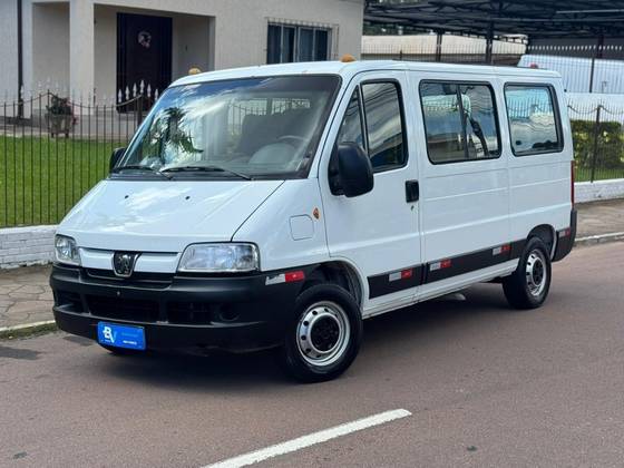 PEUGEOT BOXER 2.3 HDI 330 PASSAGEIRO 16 LUGARES 8V DIESEL 3P MANUAL